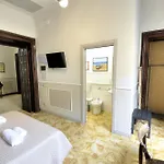 Palazzo Alibrandi 3*